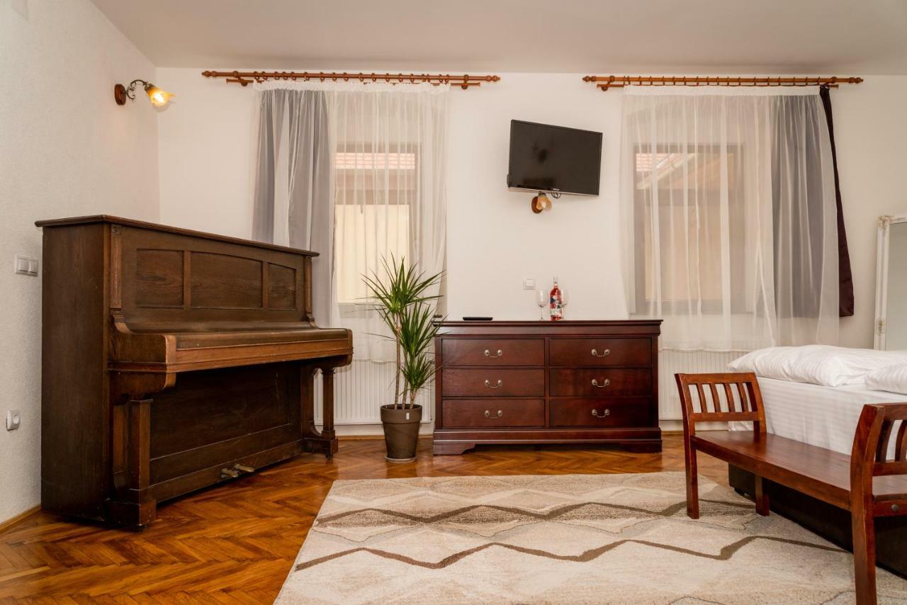 Musik Apartments Old Town Sibiu Exteriör bild