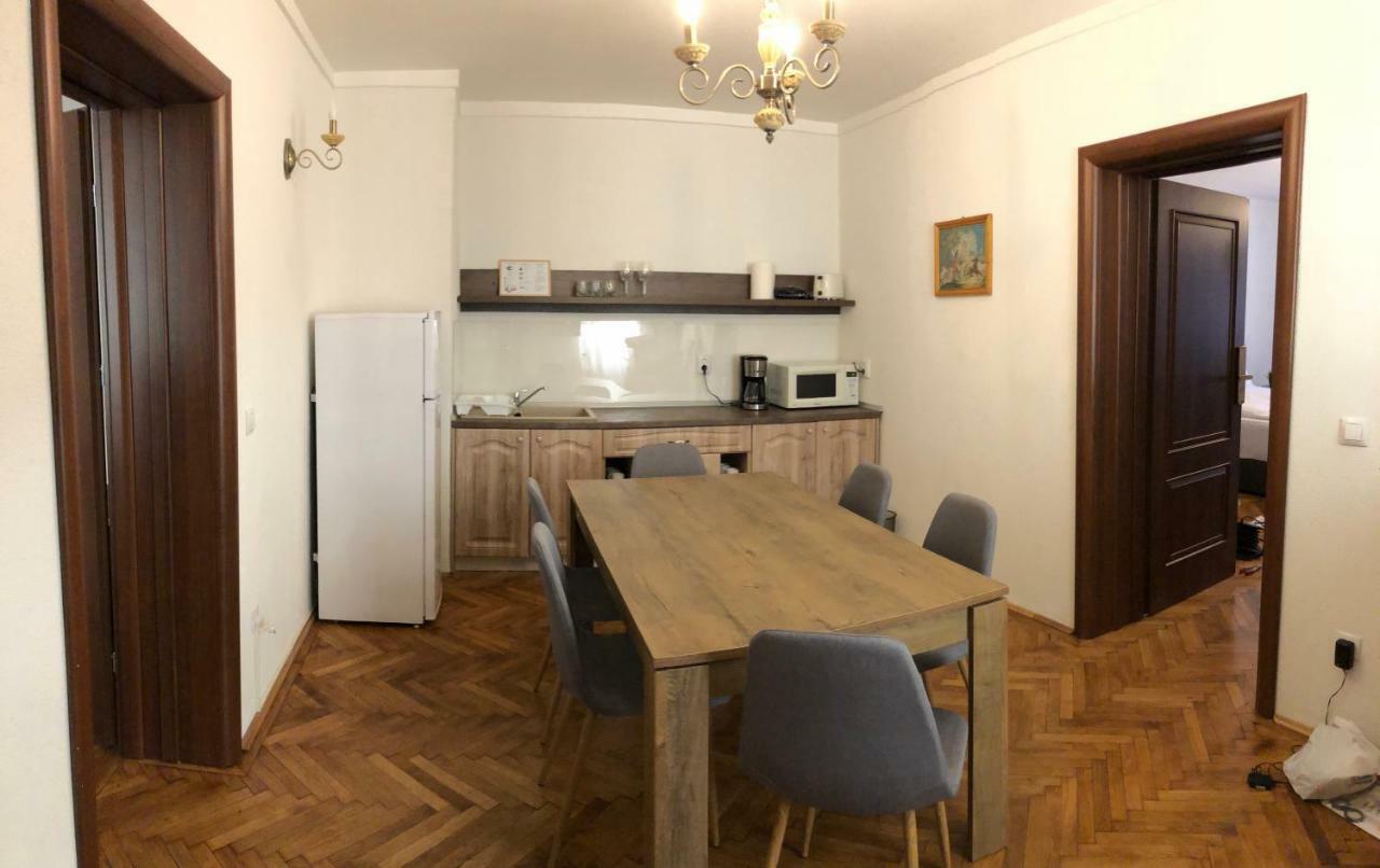 Musik Apartments Old Town Sibiu Exteriör bild