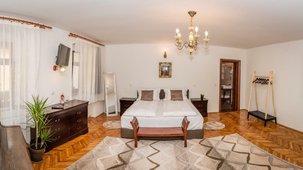 Musik Apartments Old Town Sibiu Exteriör bild