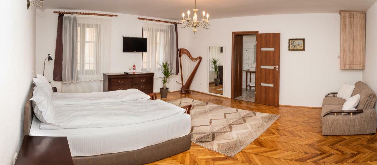 Musik Apartments Old Town Sibiu Exteriör bild
